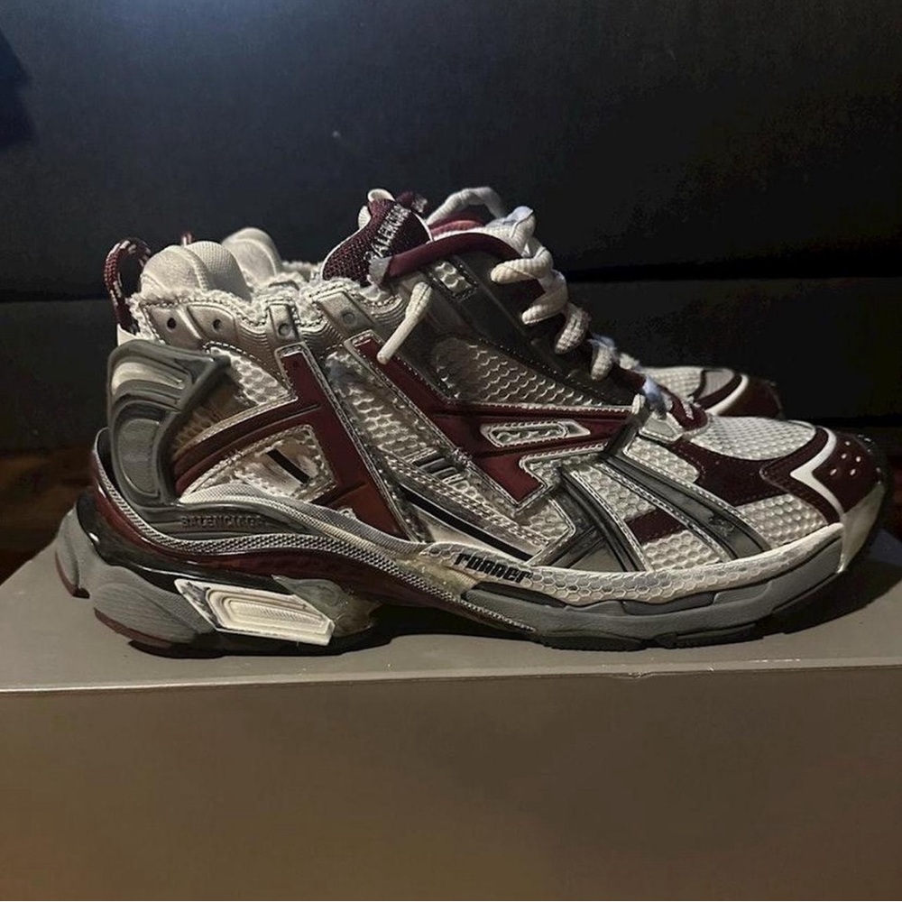Balenciaga runners grey